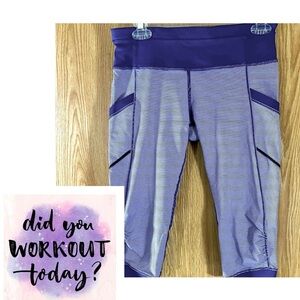 Lululemon Purple/White Leggings Capris/Joggers With Deep Pockets
